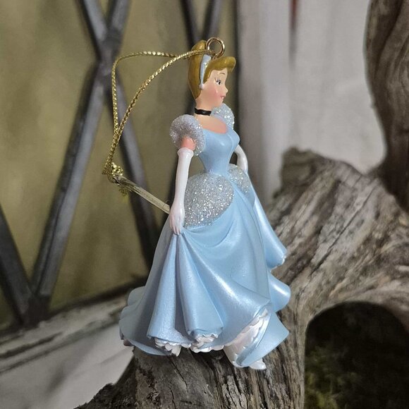 Disney Princess Cinderella Figurine Ornament - Picture 4 of 9